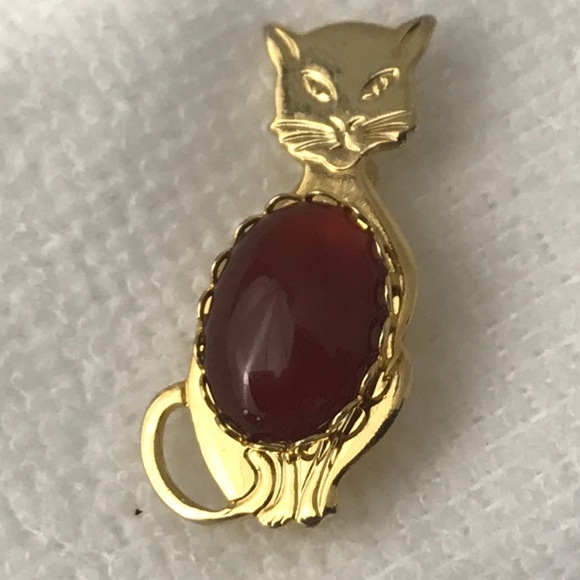 Vintage Jewelry - Vintage Jelly Belly kitty brooch